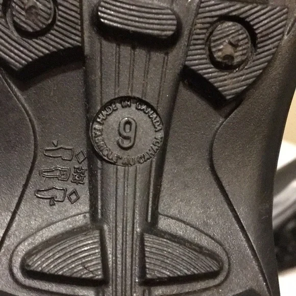 Kamik womens slip in rain boots tall side buckle size 9 black - Picture 13 of 13